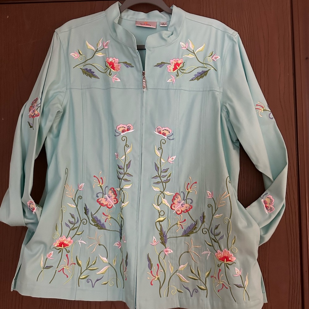 Quacker Factory large NWOT embroidered jacket from QVC .CLOSEOUT